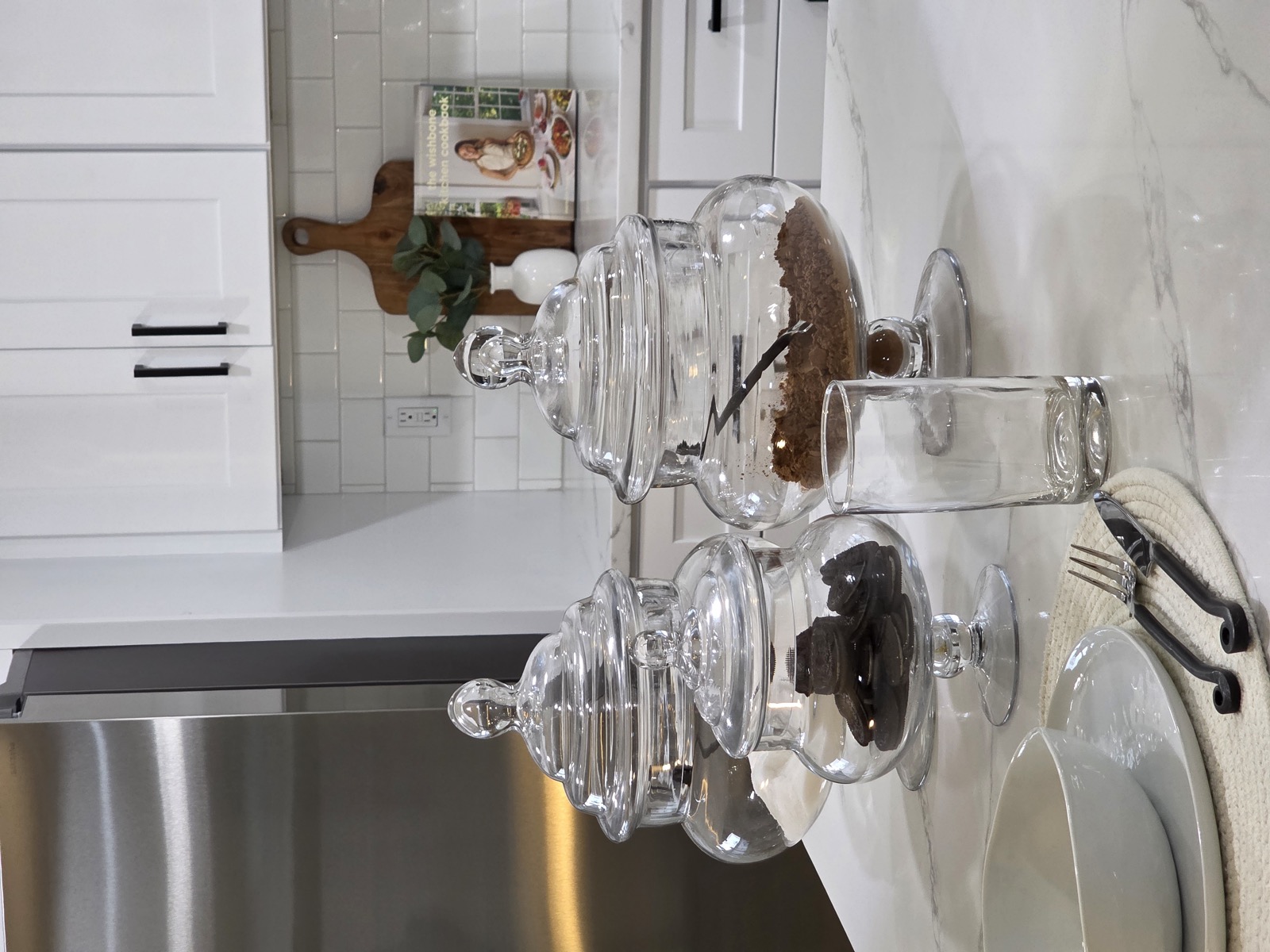 Staged kitchen, Tampa Bay FL