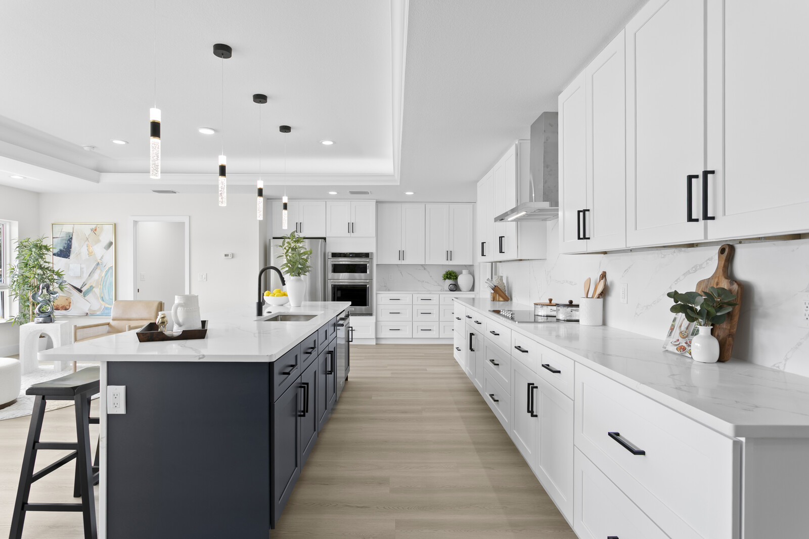 Staged kitchen, Tampa Bay FL