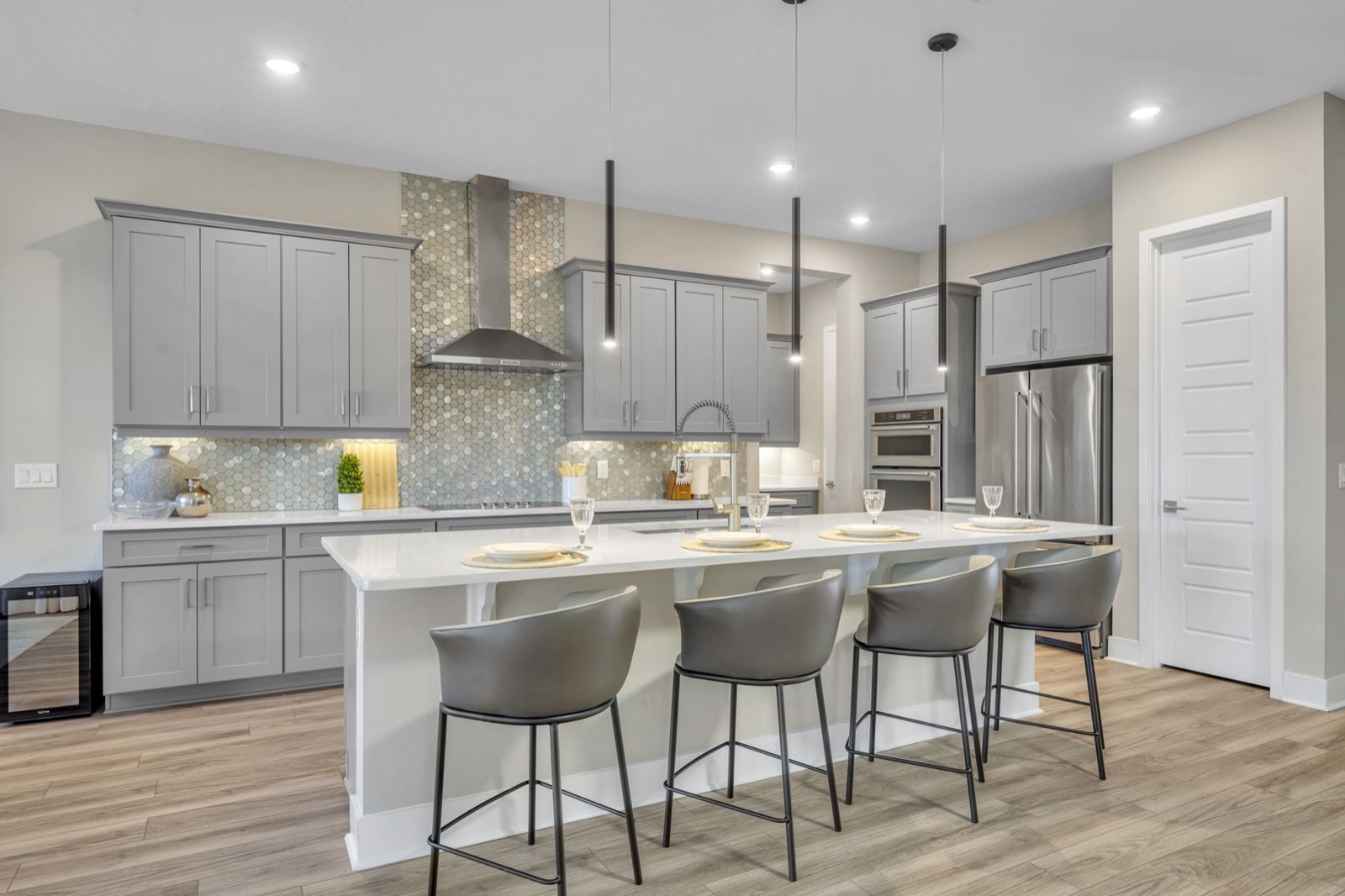 Staged kitchen, Tampa Bay FL