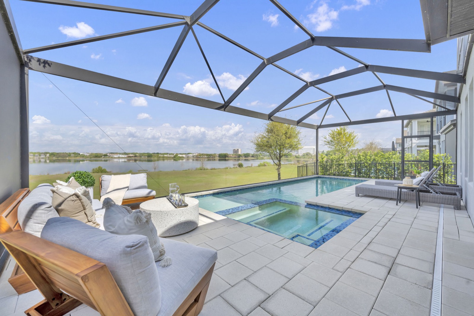 Staged outdoor space, Tampa Bay FL