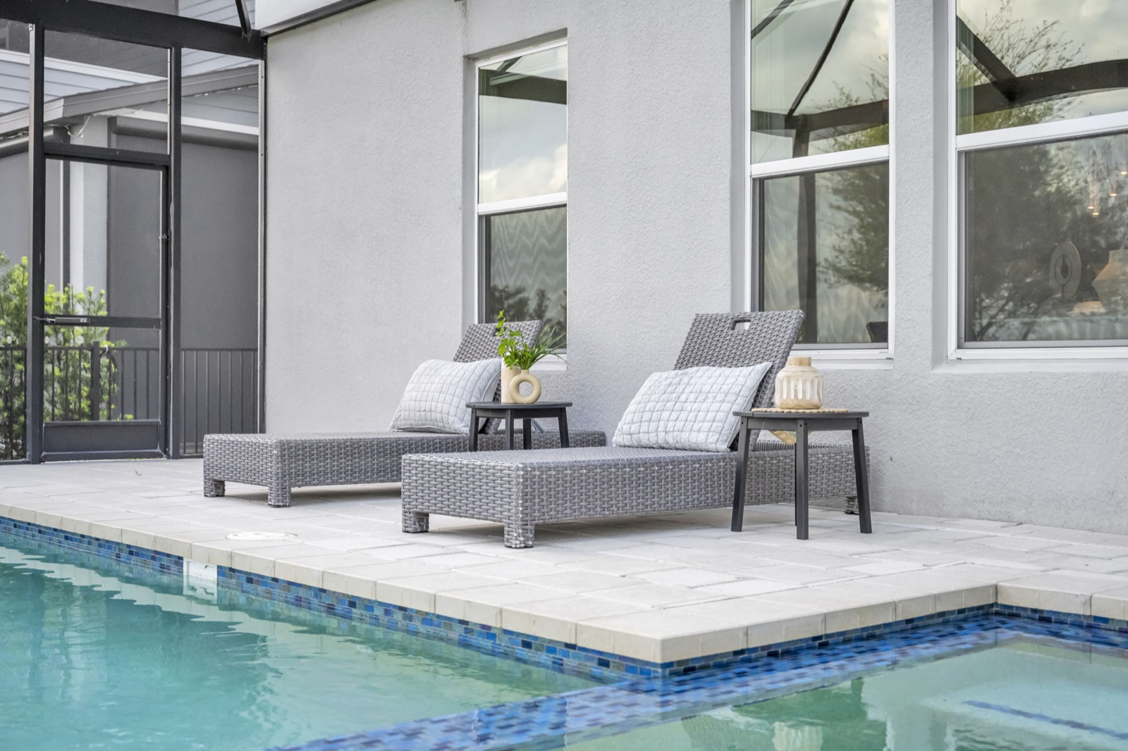 Staged outdoor space, Tampa Bay FL